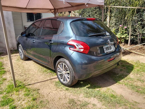 Peugeot 208 1.5 Allure 2013