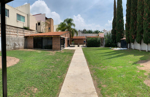 Terreno En Venta Y Renta Blvd. José María Morelos