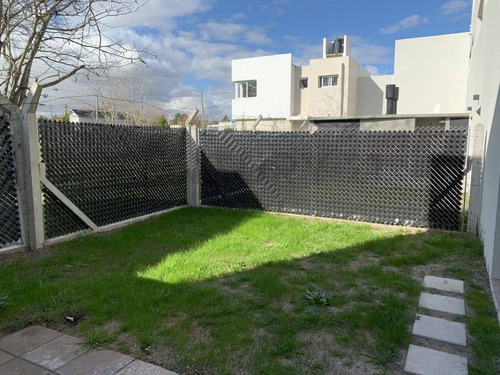 Imagen 9 de 9 de Duplex De 3 Dormitorios En Venta En City Bell