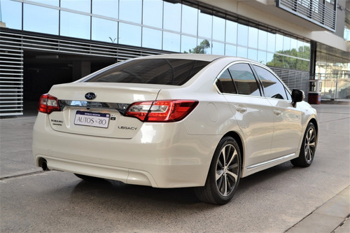 Subaru Legacy 2.5 Limited 2017