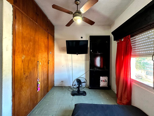 Casa Con Locales En Venta En Rafael Calzada