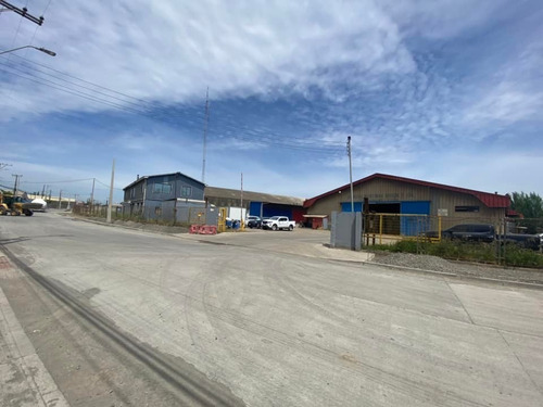 Gran Terreno Con Bodegaje Industrial, Sector Jaime Repullo.