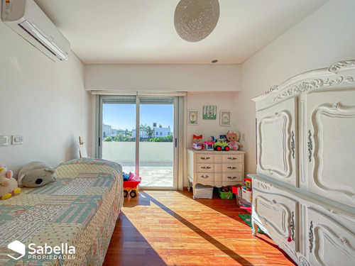 Venta De Casa En City Bell, Barrio El Quimilar