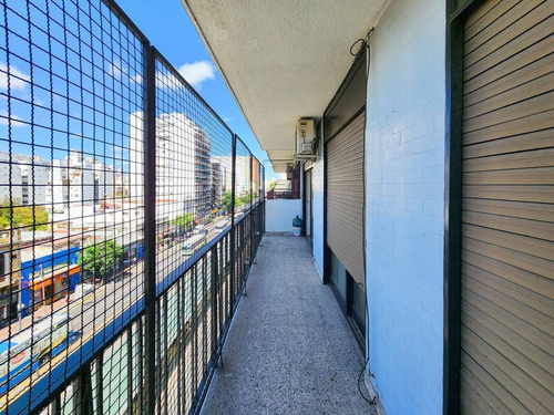 Imagen 8 de 27 de Venta De Departamento En Flores