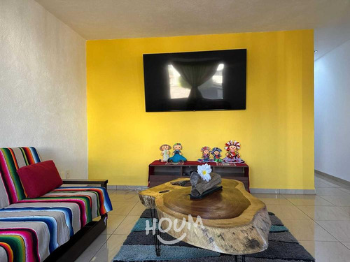 Casa En Lomas De Satélite, Querétaro Con 2 Recámaras, 135 M², Id: 155078