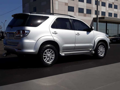 Toyota Sw4 3.0 Srv 5l 4x4 Aut. 5p 2015