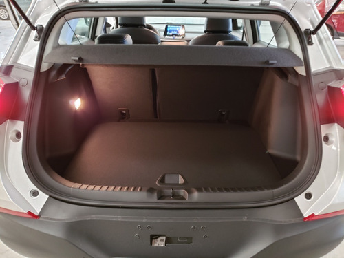 Imagen 20 de 20 de Chevrolet Tracker 2022 1.2 Turbo At