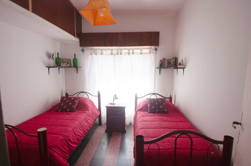Casa En Costa Azul, 4 Dormitorios.