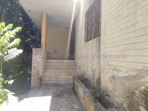 Imagen 23 de 30 de Casa Para Remodelar En Venta, Urb. Los Palos Grandes
