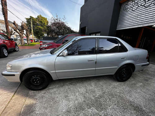 Toyota Corolla 1.8 Xei