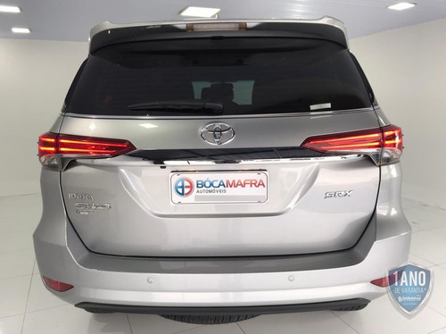 Imagem 4 de 15 de Toyota Hilux Sw4 Srx 2.8 7l