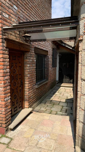 Casa En Loma Del Padre, Cuajimalpa De Morelos Con 5 Recámaras, 400 M², Id: 146869