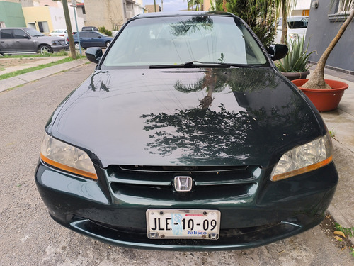Honda Accord 2.4 Ex sedan L4 tela Mt automatico