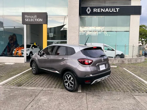 Renault Captur 1.3 T Iconic Cvt