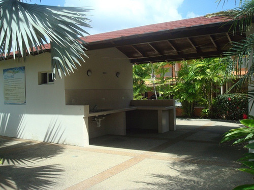 Imagen 26 de 29 de Ligia Guardia Vende Hermoso Town House En Res. Doral Park El Trigal Norte