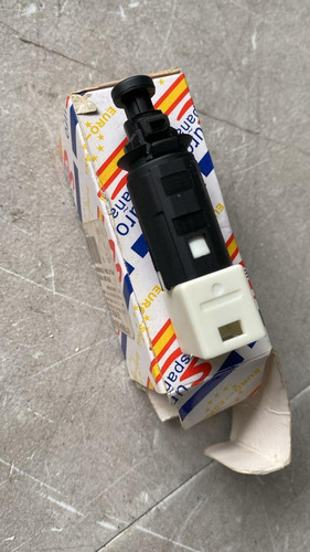 Bulbo Sensor Pedal Freno Stop Clio Platina Automático 02-10