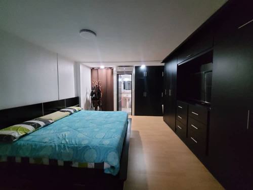 Townhouse En Venta En Urbanización Tazajal, Res. Villa Florencia