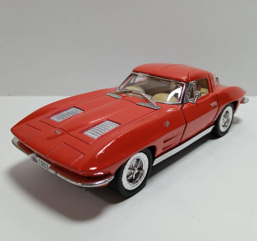 Chevrolet Corvette Sting Ray 1963 * Kinsmart * Escala 1:36 R