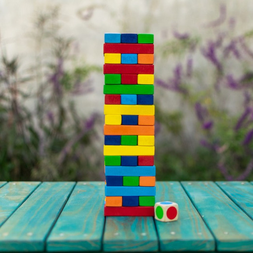 Torre Gigante De Equilibrio De Colores Con Bolsa Y Dado
