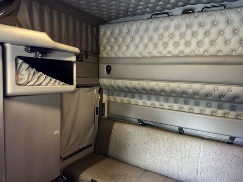 2016 Tractocamión Kenworth W900l Cummins Isx 450 Hp 13 Vel