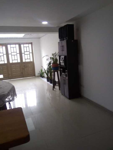 Venta De Casa En Engativa Villa Luz Bogota