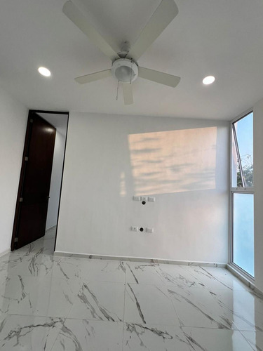 Casa En Venta Merida, Komchen En Privada, Entrega Inmediata.