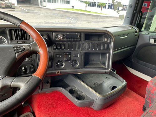 Imagem 13 de 15 de Scania R400 6x2 2014