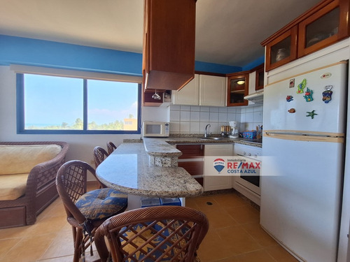 Remax Vende Apartamento Con Vista Al Mar En Playa Colorada Tucacas