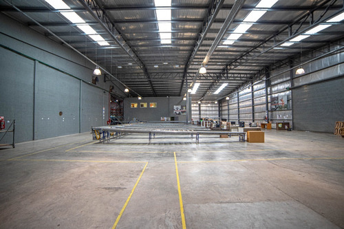 Depósito En Venta Con Renta | Calle 13 S/n, Parque Industrial Pilar, Gba Norte | 5764 M²