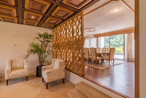 ¡descubre El Hogar De Tus Sueños En Bosques De Las Lomas!