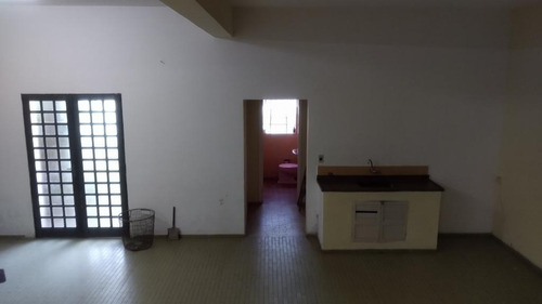 Sobrado No Bairro Nova Petrópolis Próximo Ao Centro Da Cidade. 277 M² De Área Construída E 400 M² De Terreno. - So0426
