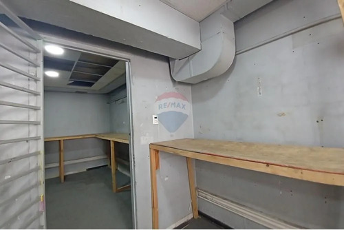 Arriendo Amplio Local Metro Ñuñoa