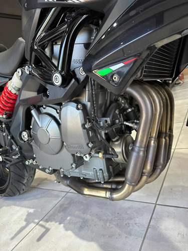Imagen 11 de 17 de Benelli Tnt 600i