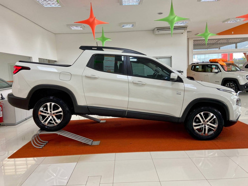 Imagem 4 de 13 de Fiat Toro 2.0 16v Turbo Diesel Freedom 4wd At9