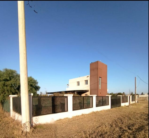 Vendo Hermosa Casa Dos Dormitorios Con Pileta En Colonia Tirolesa