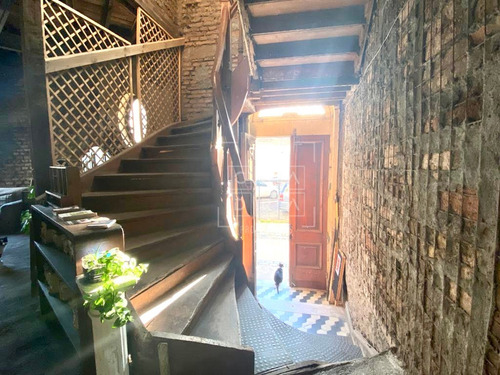 Casona Barrio Concha Y Toro En Obra Gruesa Hotel O Deptos.