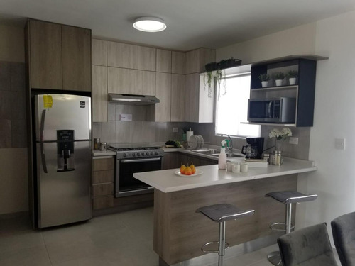 Casa Sola En Venta En Santorini, Saltillo, Coahuila