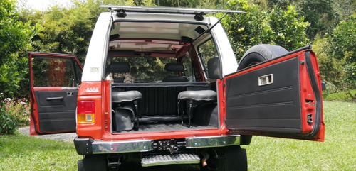 Mitsubishi Montero 1984 2.6 L042 Cabinado