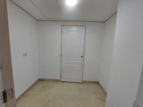 Lujoso Apartamento En Venta O Alquiler En Terrazas Del Country, Residencias Atlantis Guataparo Valencia. St