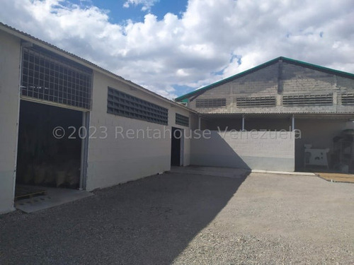 Galpón En Venta Zona Industrial 1 Barquisimeto Kenlimar Nieto 23-22033