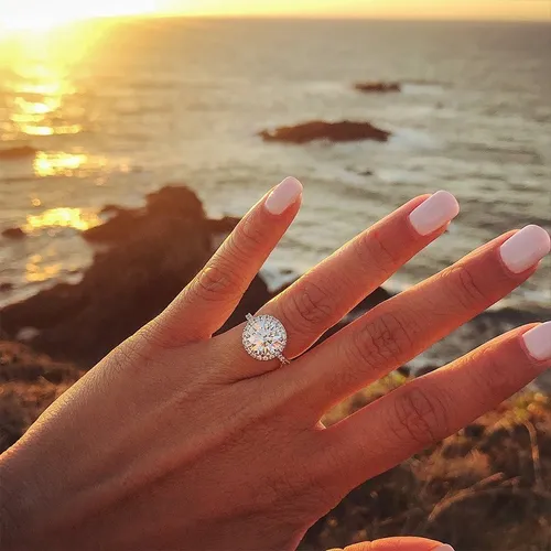 Anillo de diamantes mujer sale