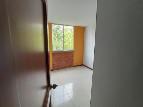 Imagen 11 de 17 de Apartamento En Arriendo En Cali Aguacatal