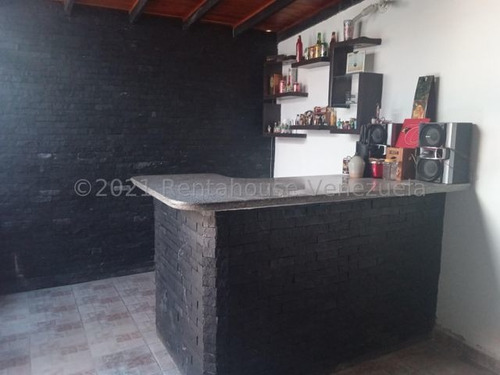 Imagen 9 de 14 de Casa En Venta Cabudare Cerca Farmatodo Ribereña 22-11058 Icm