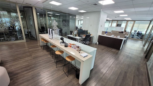 Arriendo Oficina Amoblada 526 M2. Exclusivo Edificio El Golf
