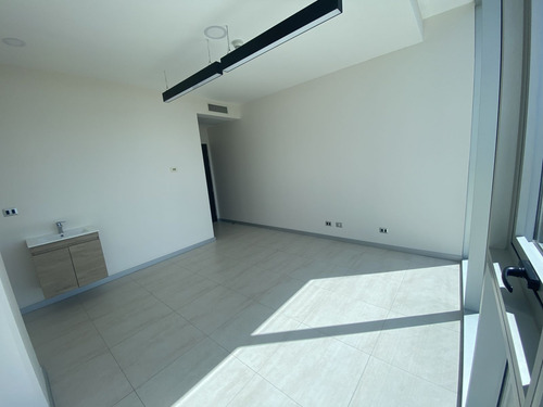 Oficina Médica En Arriendo Centro Pichimapu, Las Rastras, Ta