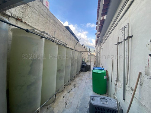 Casa Comercial En Venta Las Mercedes 25-14572