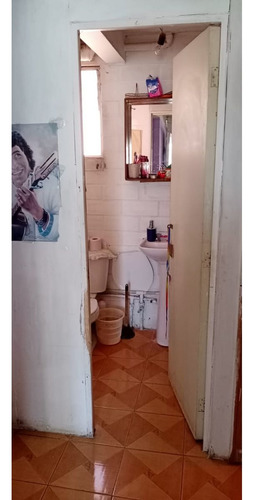 Se Vende Dpto 2do Piso, Lomas De Llolleo.