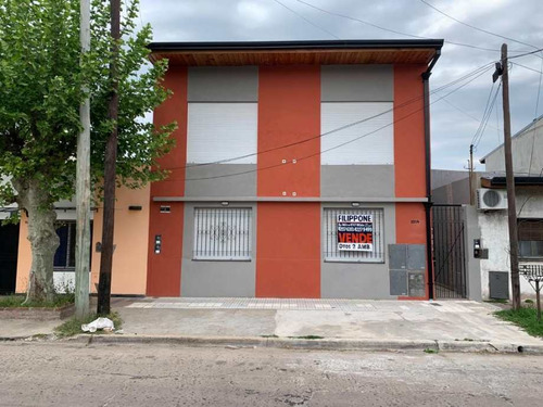 Imagen 2 de 14 de Departamento Tipo Casa En Venta En Bernal Oeste