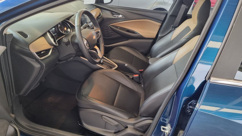 Imagen 7 de 10 de Chevrolet Onix 2021 1.2 Premier At