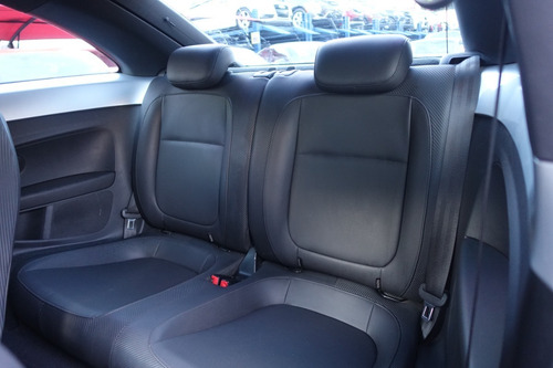 Imagen 10 de 13 de Volkswagen Beetle Sport 2015